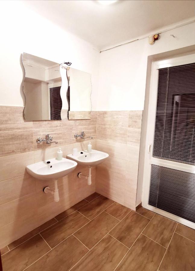 Diamond House Apartamento Brezno Exterior foto